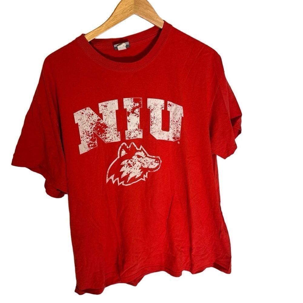 MV Sport NIU Northern Illinois University Huskies T-Shirt Red Men’s Size XL